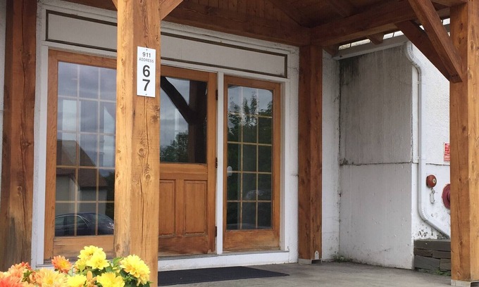 Warren Condo | Located in the heart of Sugarbush Village, easy walk to slopes & mountain.