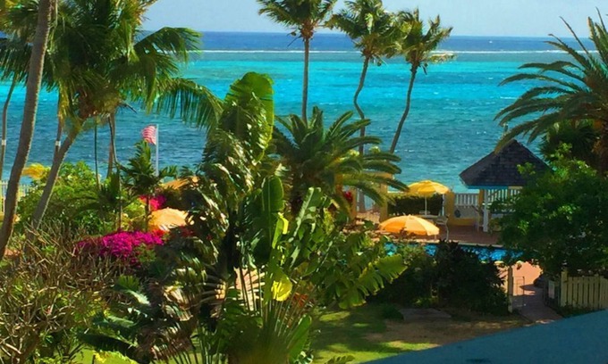 Estate Golden Rock Condo | Located on the beach!