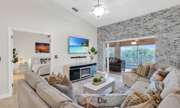 Naples Apartment | LOCATION, COMMUNITY, QUALITY LIVING. IT STARTS HERE! FALLING WATERS BEACH RESORT