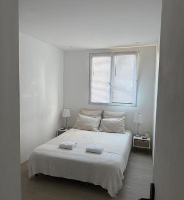 Le Ray House | Location dans résidence privée,sécurisée ,parking gratuit , 1 minute du tramway, à 9 minute du centre ville, accessible à plusieurs transports