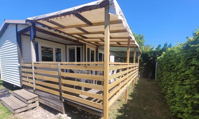 Sainte-Eulalie-en-Born House | Location Mobil Home 4 à 6 Couchage Dans un Camping 3 Étoiles