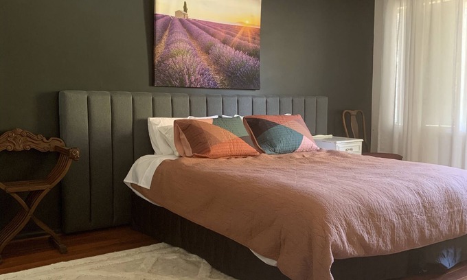 Katoomba House | Location! In the heart of Katoomba capturing the essence of the Blue Moutains