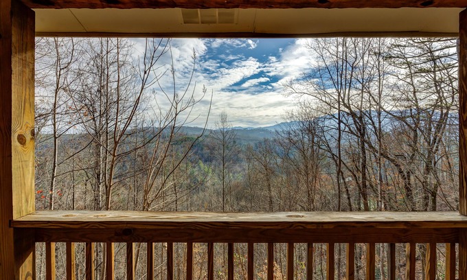 Gatlinburg - Pigeon Forge Cabin | Location!, Location!, Location!