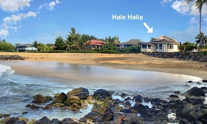Poipu House | LOCATION! LOCATION! LOCATION!nBoogie Board at Brennecke's Beach!