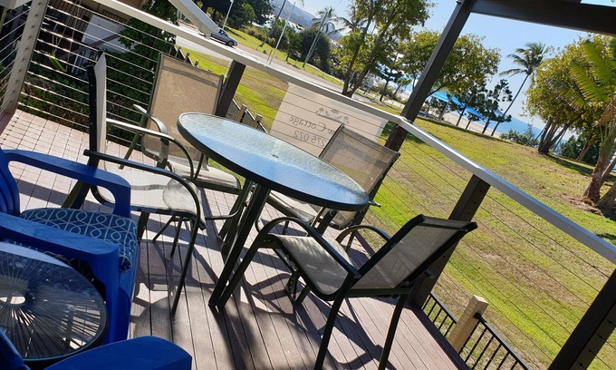 Emu Park House | LOCATION! LOCATION! Seaview Cottage in village hub. Closest to beach.