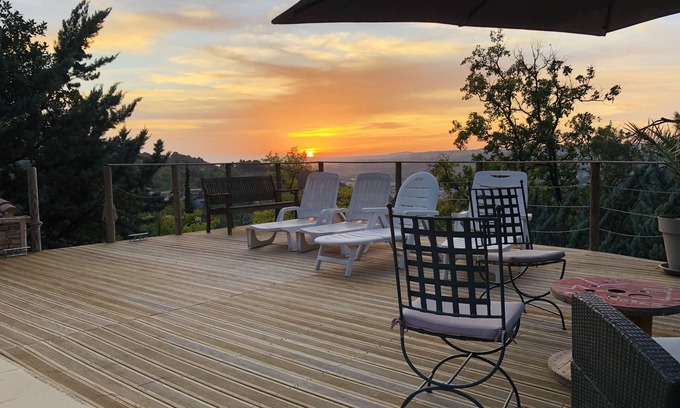 Nyons Ski Chalet | Locations de Vacances Atypique Chalet - Poolhouse - Piscine