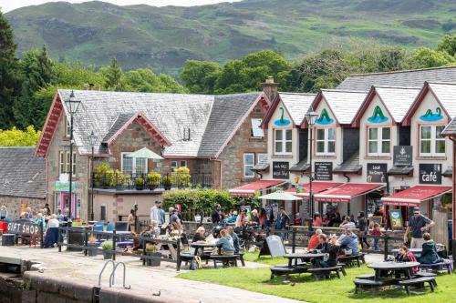 Fort Augustus Hotel | Loch Ness Gate House