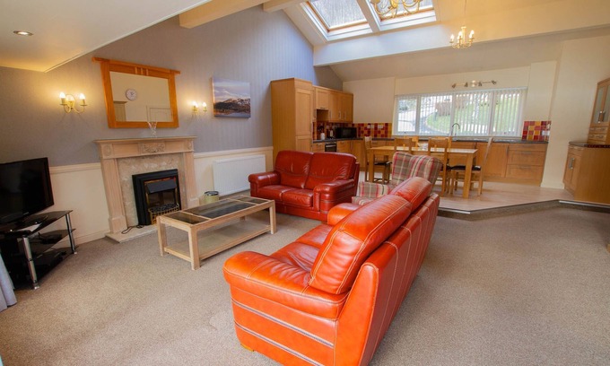 Kinloch Rannoch Cottage | Loch Rannoch Highland Lodge (3) - Retreat Group