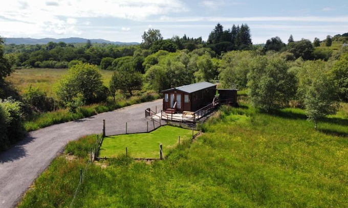 Taynuilt Ski Chalet | Loch View