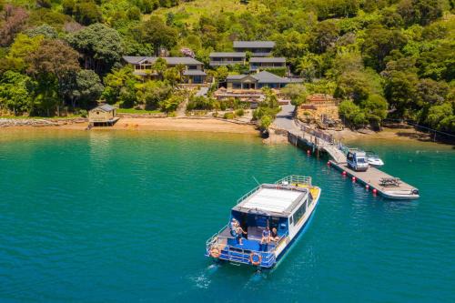 Lochmara Bay Cabin | Lochmara Lodge - 20mins by boat from Picton