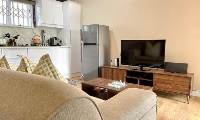 Westville Apartment | Lochry Guest Suite