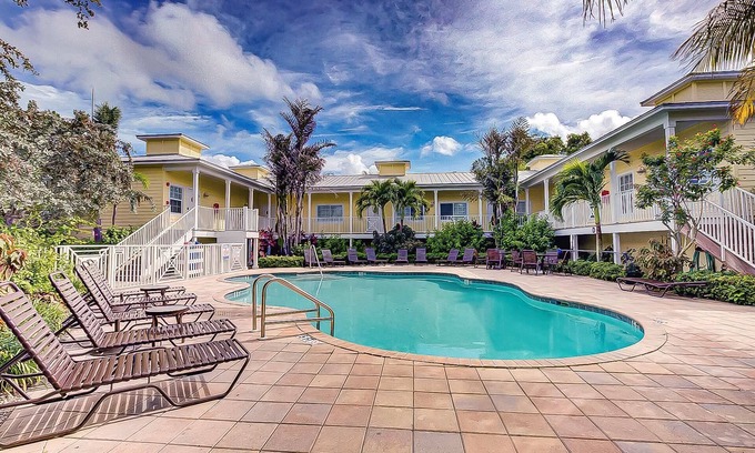 Siesta Key Condo | Lock in Sunshine and Savings Before It’s Too Late