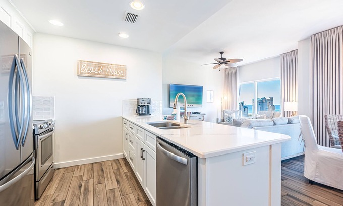 Sandestin Condo | Lockout Style ~ Balcony ~ Gulf Views ~ Resort Pool and Hot Tub