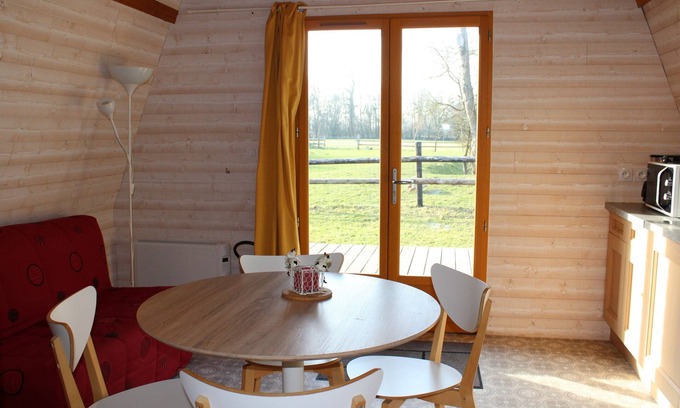 Grandcamp-Maisy Apartment | Lodge-Comfort-Private Bathroom-Countryside view