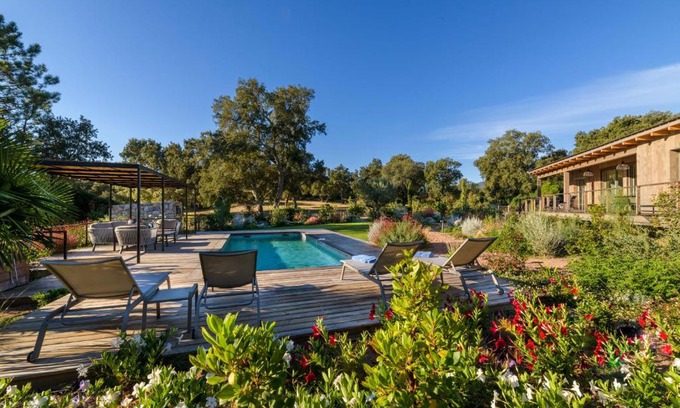 Lecci Villa | Lodge Les Oliviers