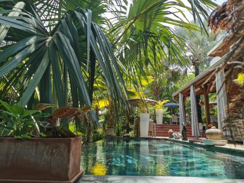 Saint-Pierre House | Lodge Palmae - Votre Lodge avec Jacuzzi Privatif - Adults Only