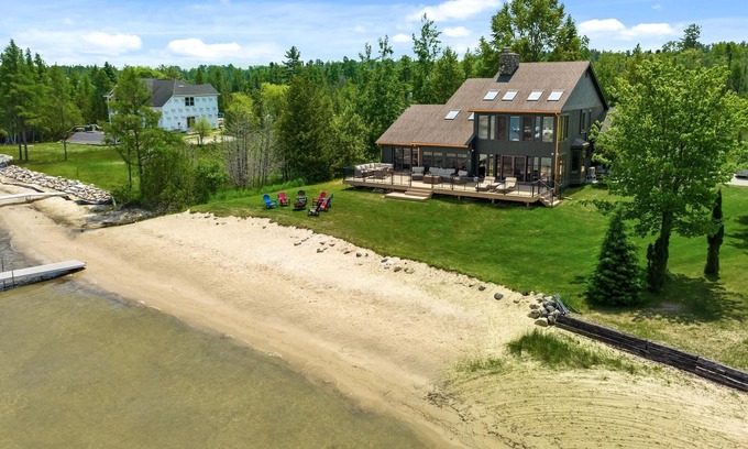 Charlevoix House | Loeb Lake House - sugar sand private beach - walking distance to Castle Farms