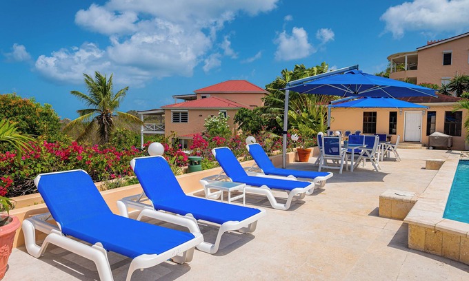 St. John's Condo | Loft Apartment Ocean View