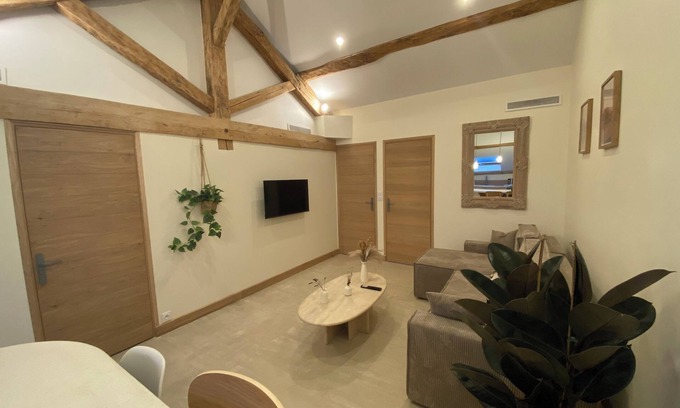 Culoz Apartment | Loft at the foot of the grand colombier