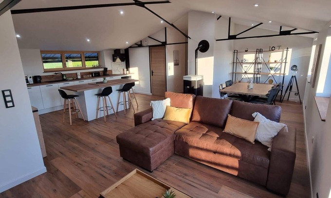 Ploufragan Apartment | Loft Atypique, Proche Saint-brieuc et Plages