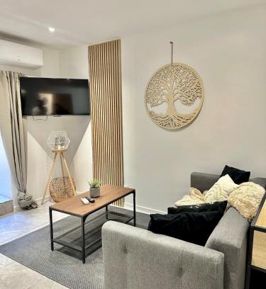 Ruelle-sur-Touvre Apartment | Loft avec climatisation, terrasse et parking