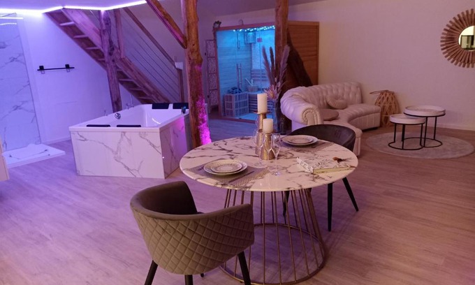 Basse-Bodeux Apartment | Loft blanc (baignoire balnéo et sauna)