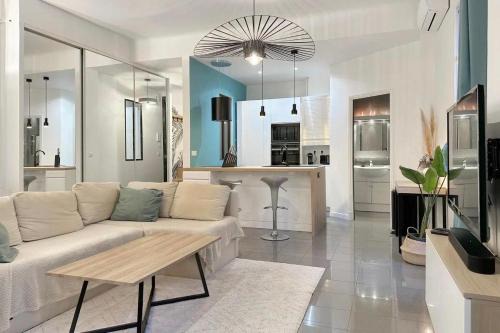 Centre Ville-Gare Apartment | Loft Carré d'or - Wifi, climatisation, 4 personnes