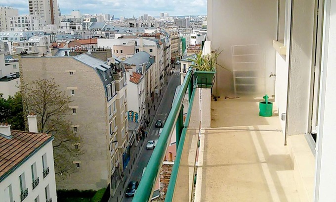 20th Arrondissement Apartment | Loft Confort - Balcon Ensoleillé - Paris 20e