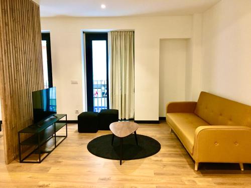 Figueres Apartment | LOFT DE DISEÑO CON BALCON
