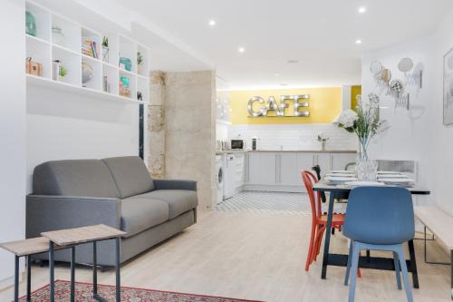 Strasbourg -Saint-Denis Apartment | Loft Design for 8 people in Heart of Paris