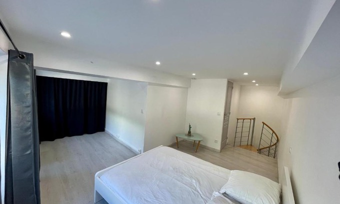 Champvert Mairie Apartment | Loft Fourvière