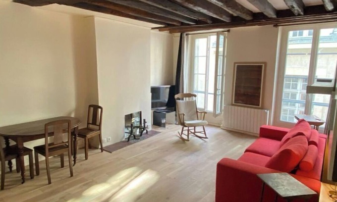 3rd Arrondissement Apartment | Loft in the heart of the marsh