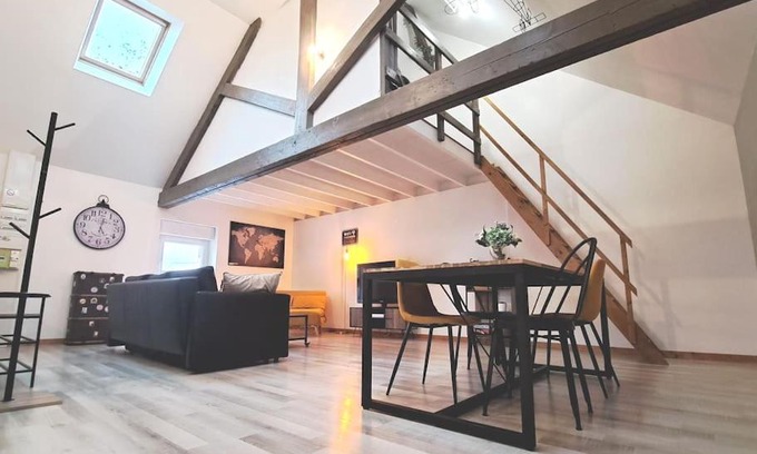 Osmanville Apartment | Loft proche des plages et sites du débarquement
