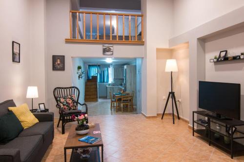 Corfu Town Apartment | Loft renovated flat 5' from the old town Corfu