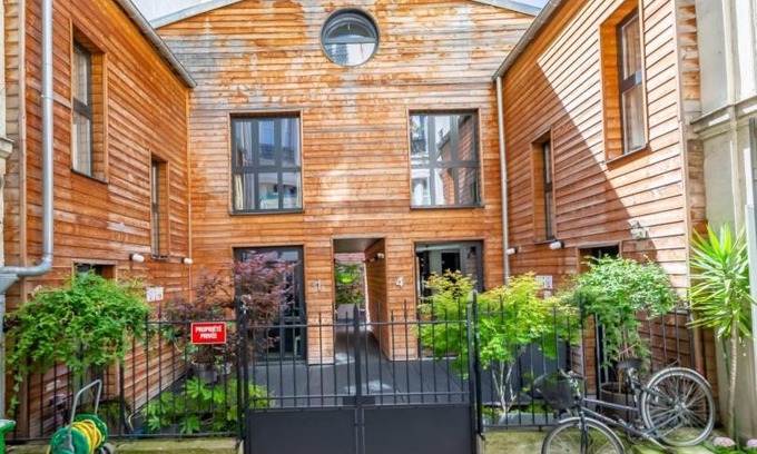 11th Arrondissement Apartment | Lofts Chemin Vert
