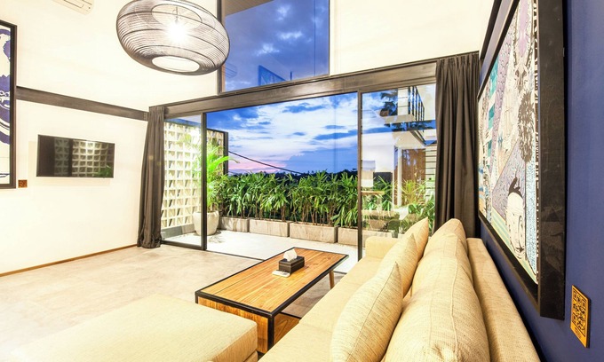 Munggu Apartment | Lofty NYC Vibes 200m to Canggu Beach