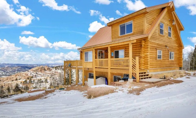 Cripple Creek Cabin | Log Cabin, Stunning Views & Hot Tub, Cripple Creek