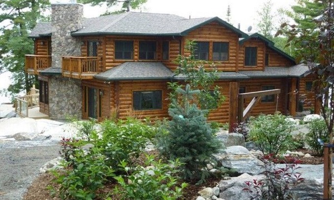 McKellar Cottage | Log Home, Sunsets, Sand Beach, Sauna, Fishing boat, Muskoka Room, Golf