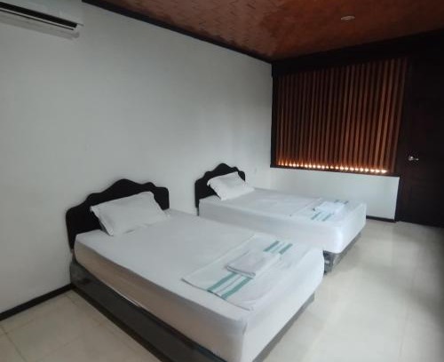 Waisai House | Logbond Cozy Guesthouse