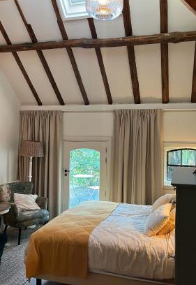 Leusden-Centrum Bed & Breakfast | Logeerkamer Water op Buitenplaats de Burgwal