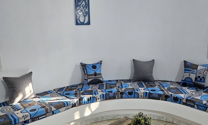 Mezraia Apartment | Logement 2 Chambres Entièrement Rénové et Équipé, Proche de la Plage