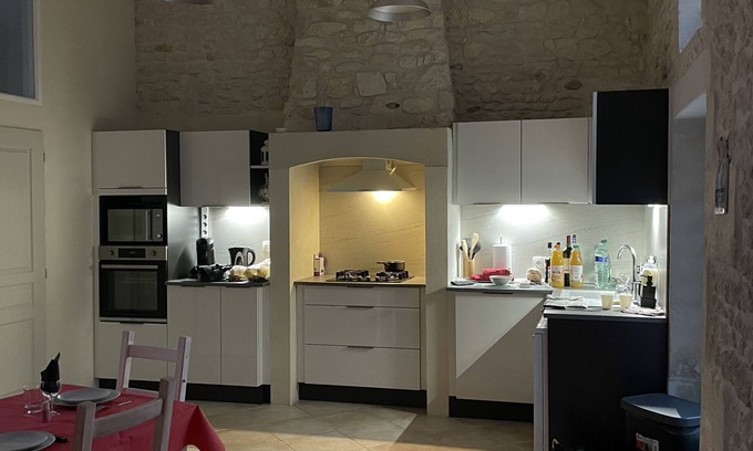 Saint Germain du Seudre House | Logement Atypique Style Loft a Moins de 30 Minutes des Plages