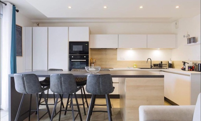 Riquier Apartment | Logement Moderne Luxueux Parking AC côté de la mer