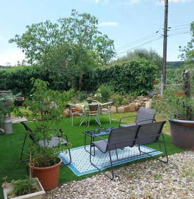 Montolieu House | Logement tout équipé Montolieu, Village du Livre