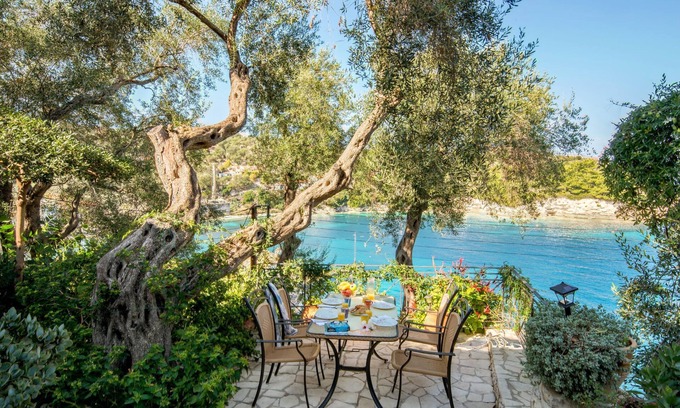 Longos Apartment | Loggos Bliss: Aglaia Villa's charm and sea views await your stay.