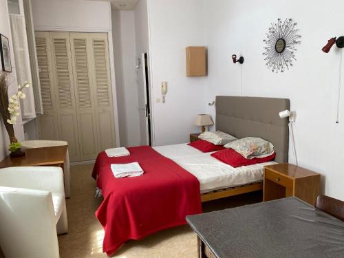 Rochefort Apartment | Logis C12