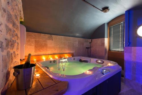 Chateauneuf-du-Rhone House | Logis de Cupidon