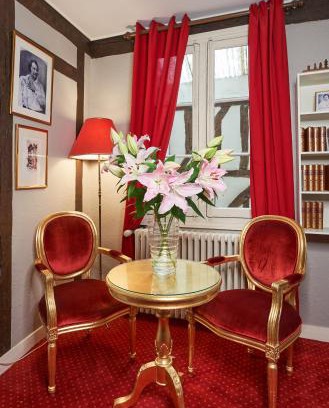 Old Town Hotel | LOGIS Hôtel Du Théâtre