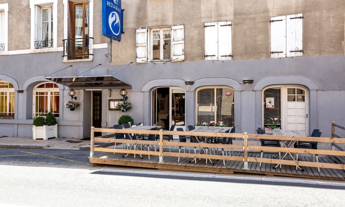 Yssingeaux Hotel | Logis Hôtel Le Cygne