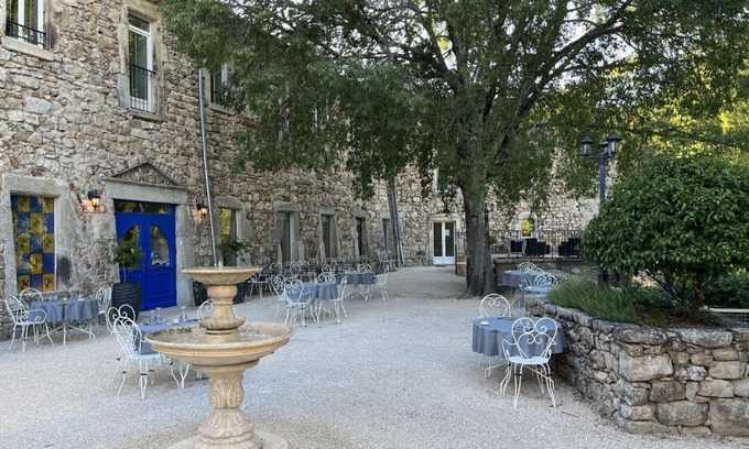 Largentiere Hotel | Logis Hôtel Restaurant Le Domaine de l'Eau Vive